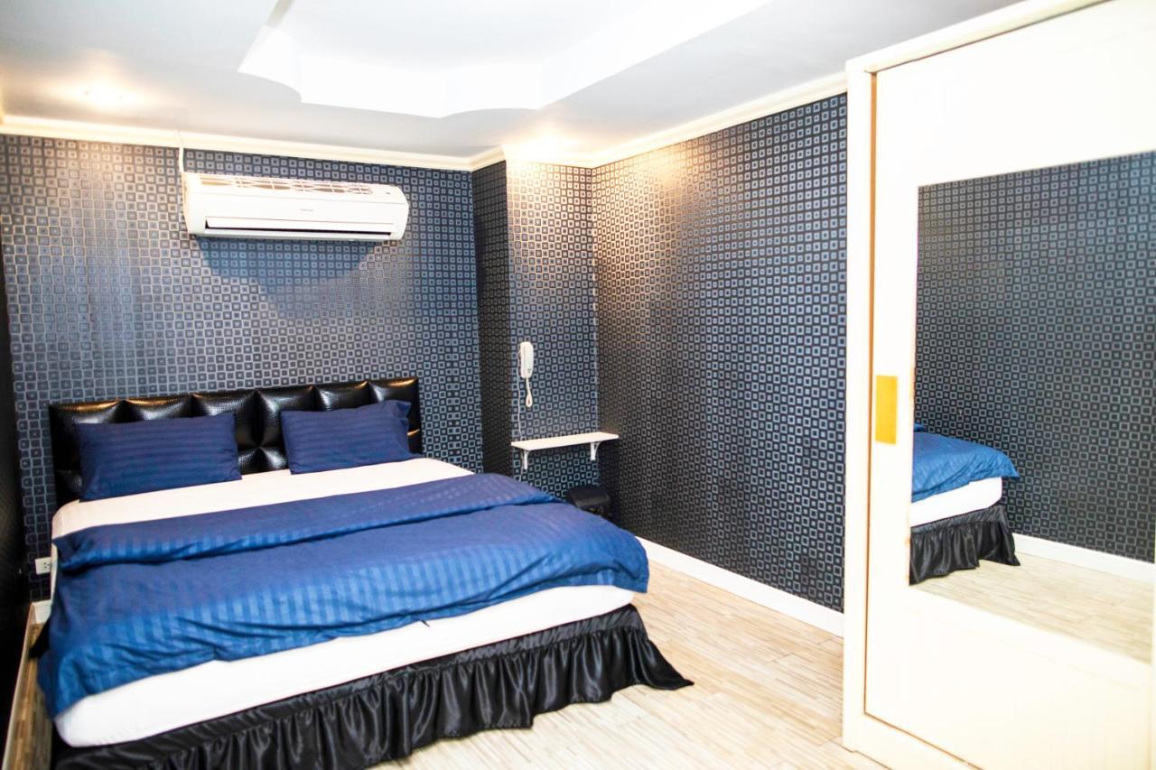 Merry Inn Suites Pattaya ภายนอก รูปภาพ