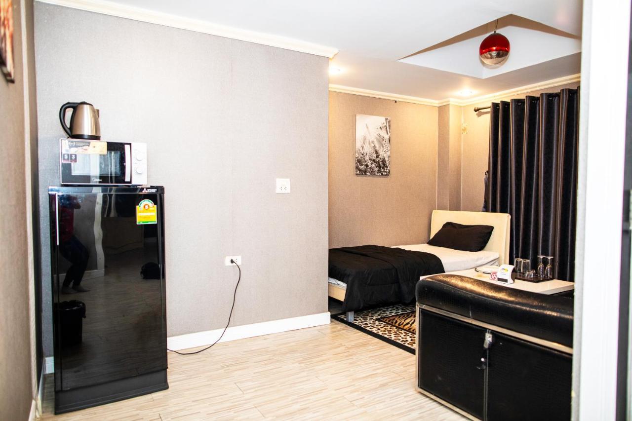 Merry Inn Suites Pattaya ภายนอก รูปภาพ
